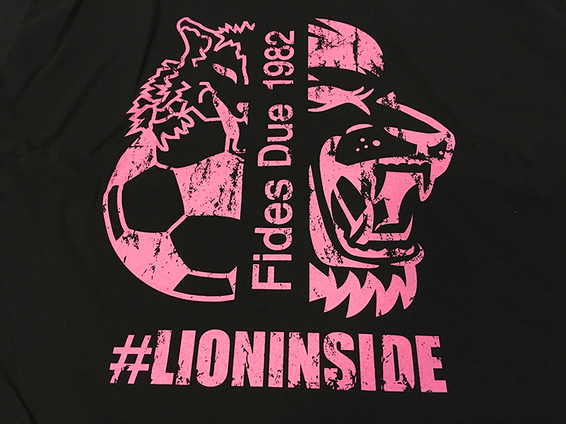 T-shirt stampata in serigrafia a un colore per squadra di calcio
