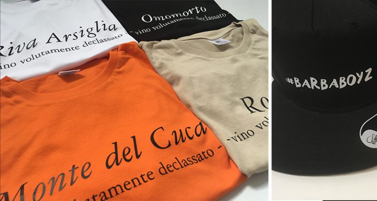 T-shirt colorate e cappellino personalizzato